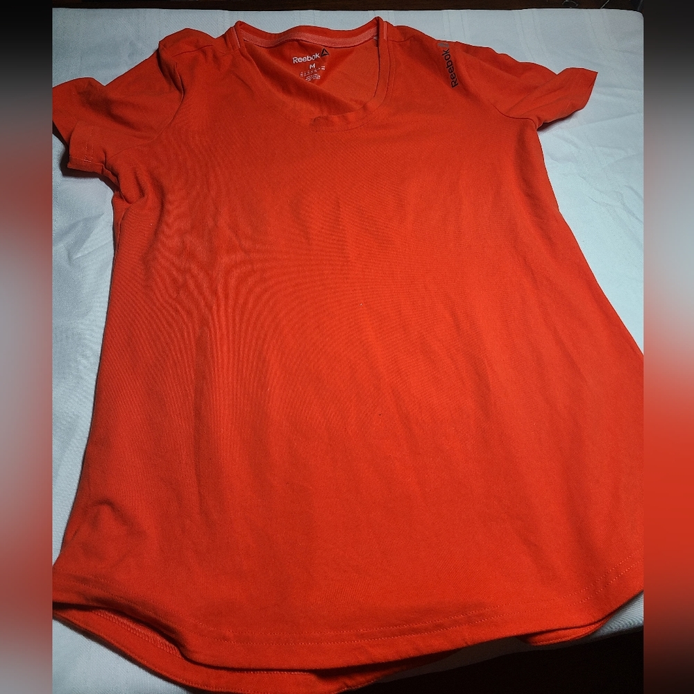 Men's medium Reebok shirt